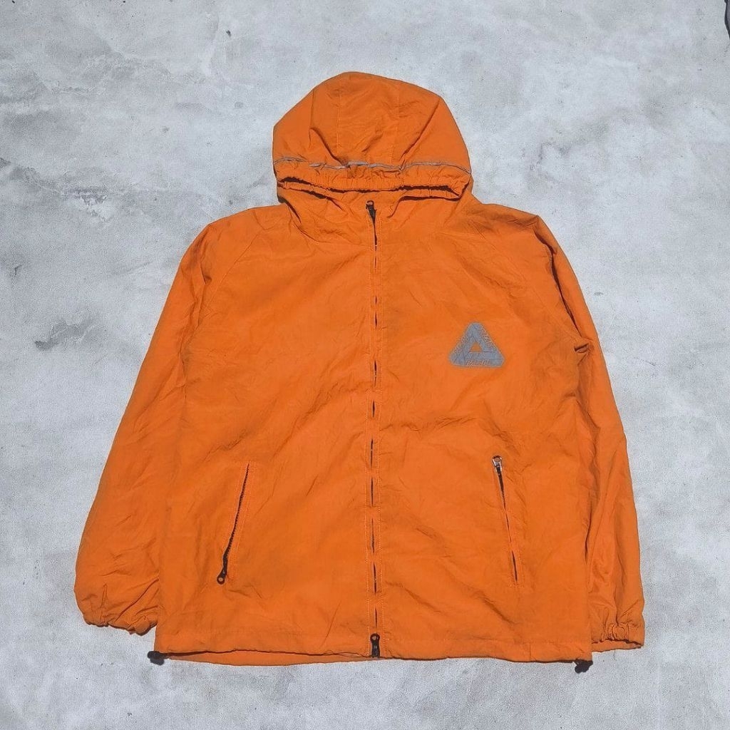 Jaket windbraker pria Palace skateboard orange