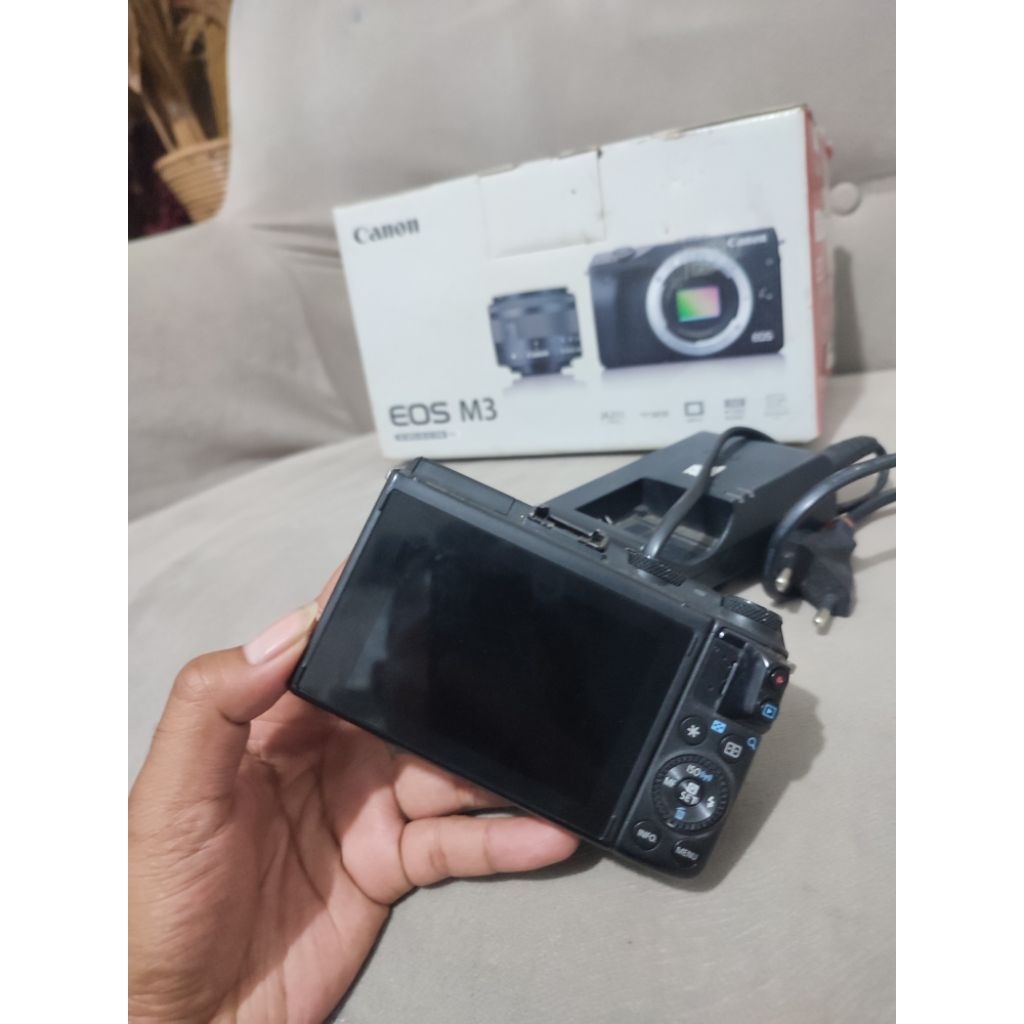 canon eos M3 + lensa fix 28mm f2.8