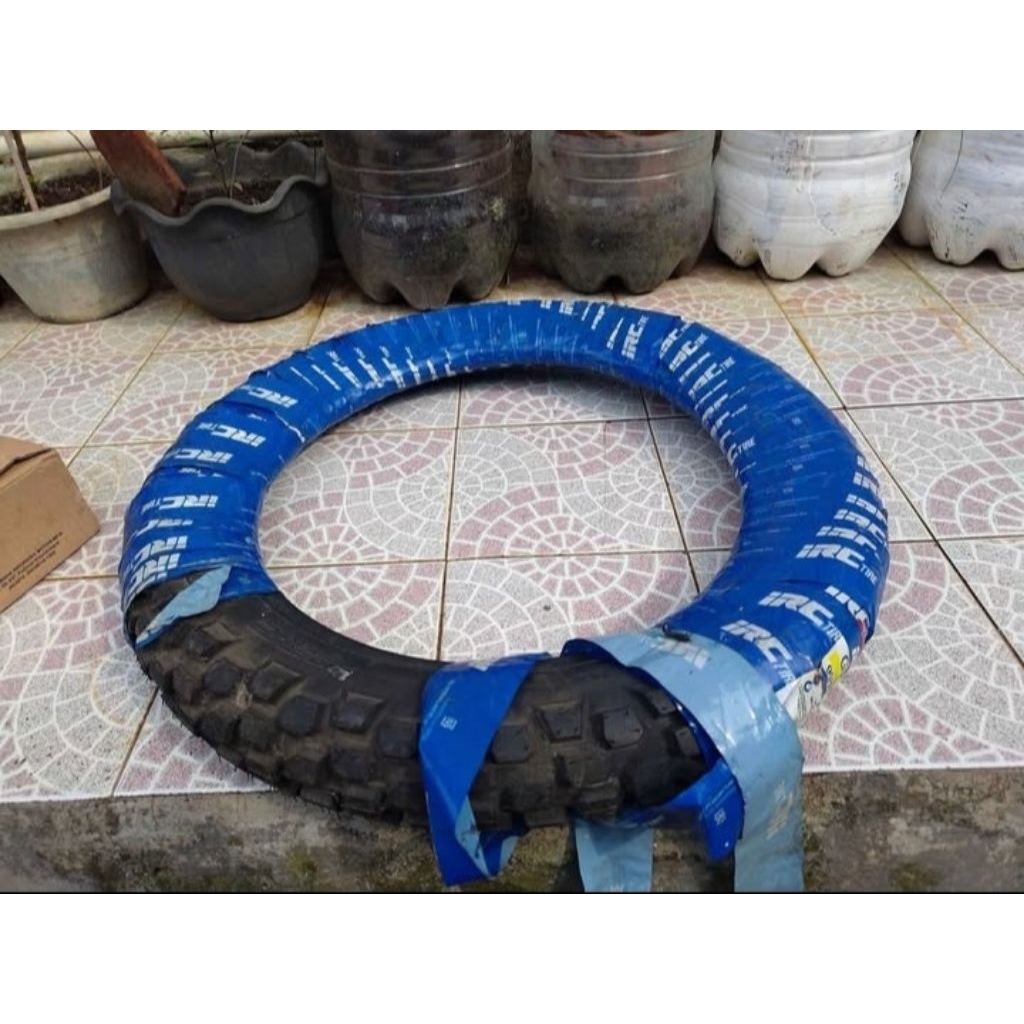 Ban Belakang Trail IRC UK. 410 ring 18