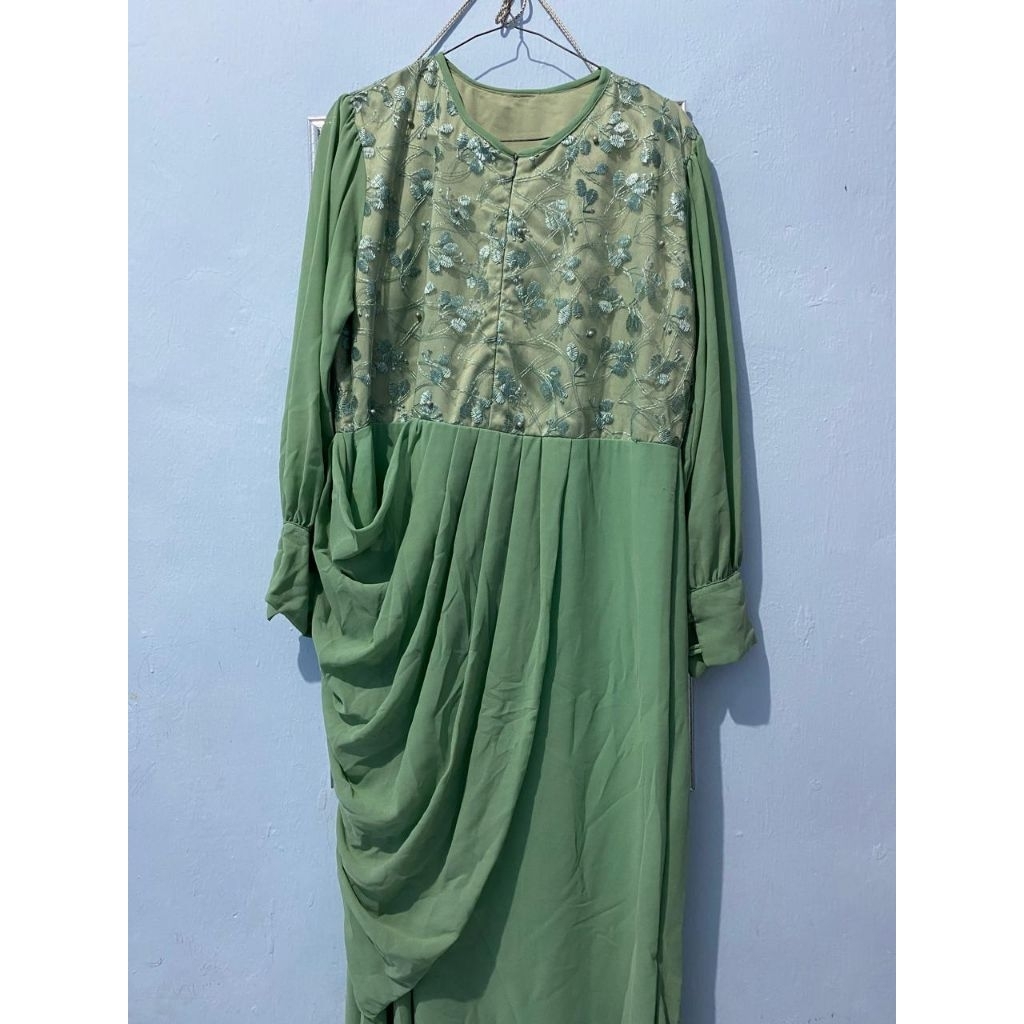 PRELOVED KEBAYA BRIDESMAID SAGE GREEN