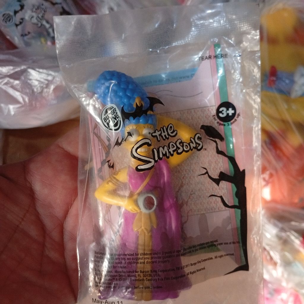 burger King toys the Simpsons wife halloween
