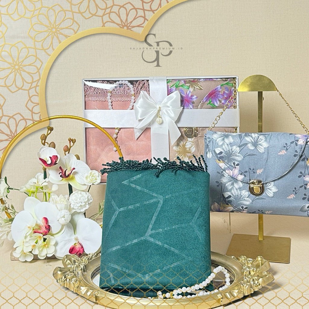 

Taqwa Box Hampers Mukena Sajadah Oleh Oleh UMRAH / LEBARAN / RAMADHAN
