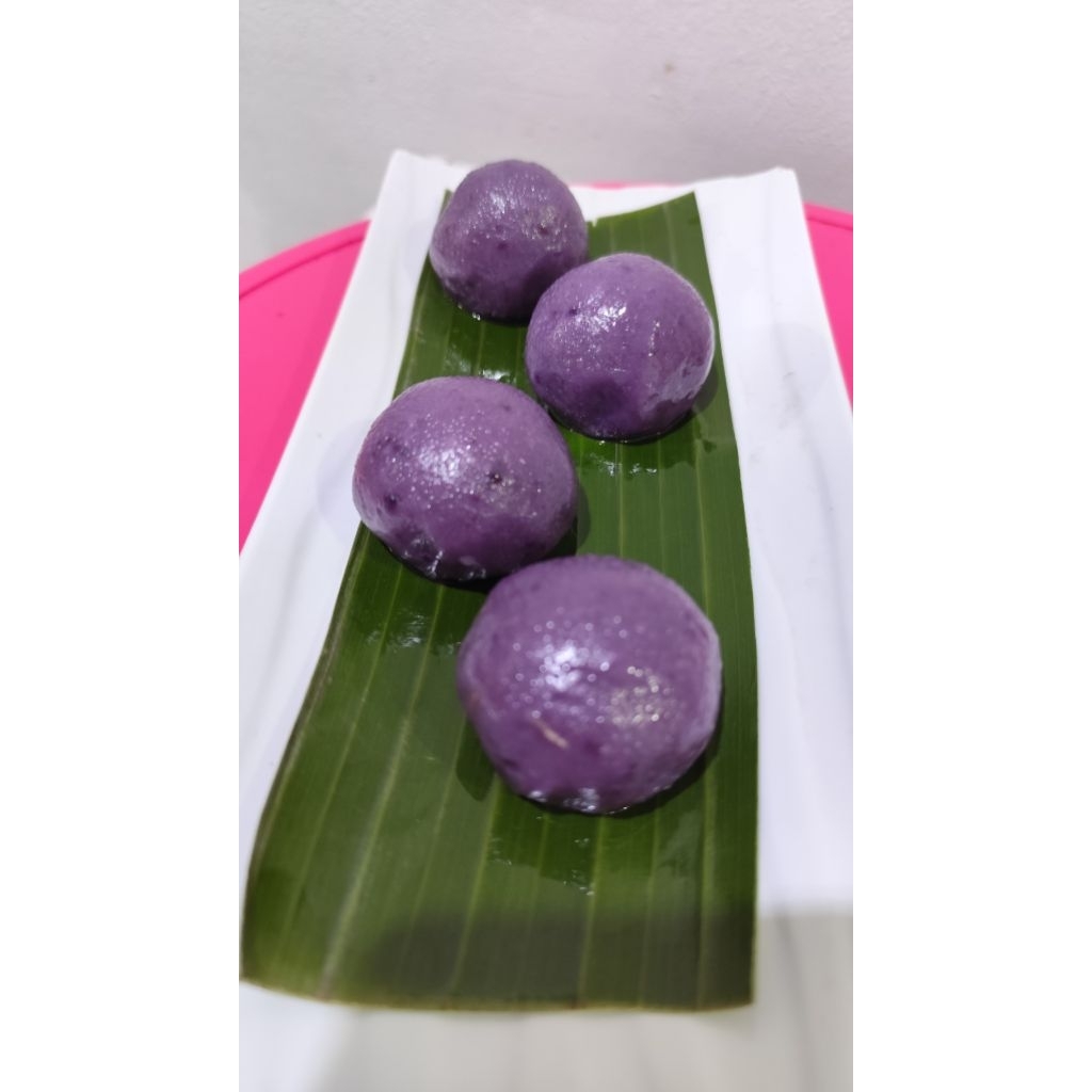 

Kue bugis / jaipan ubi ungu kue khas kalimantan