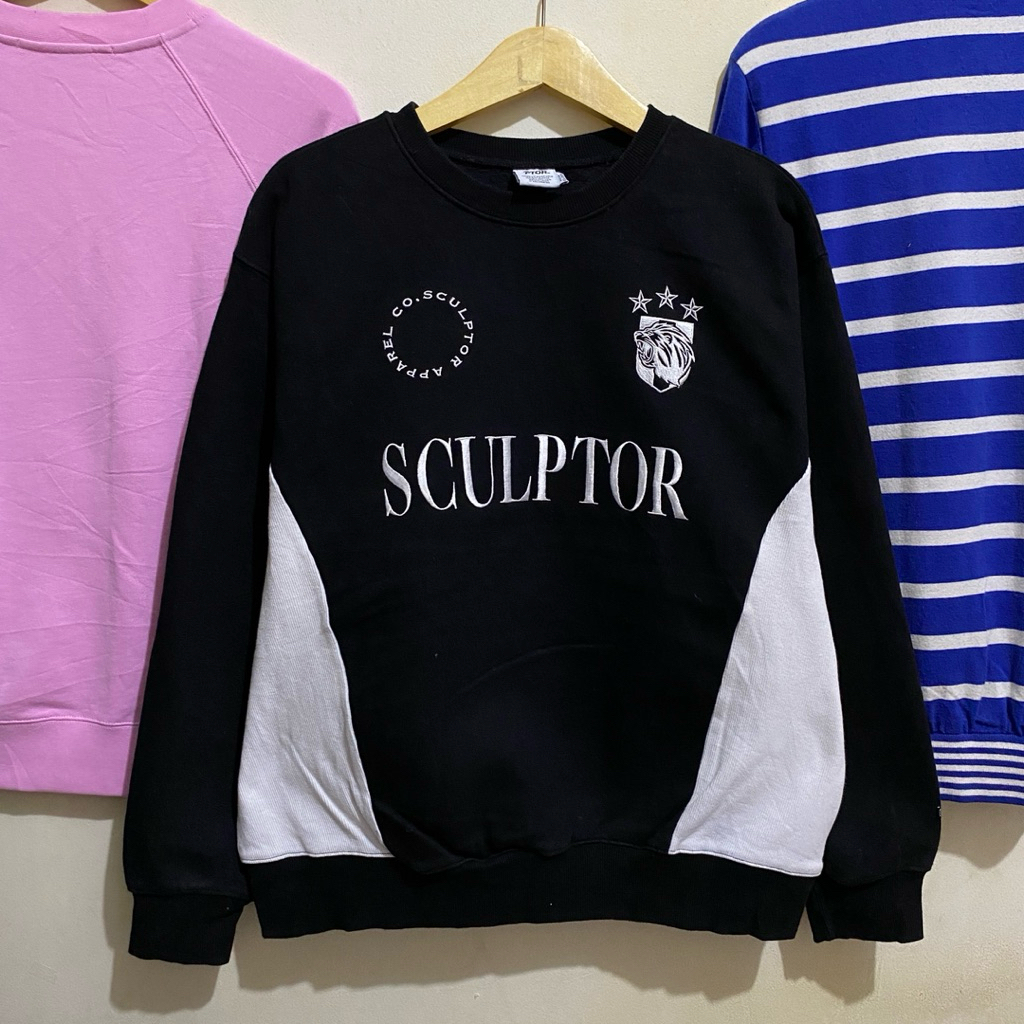 crewneck sculptor