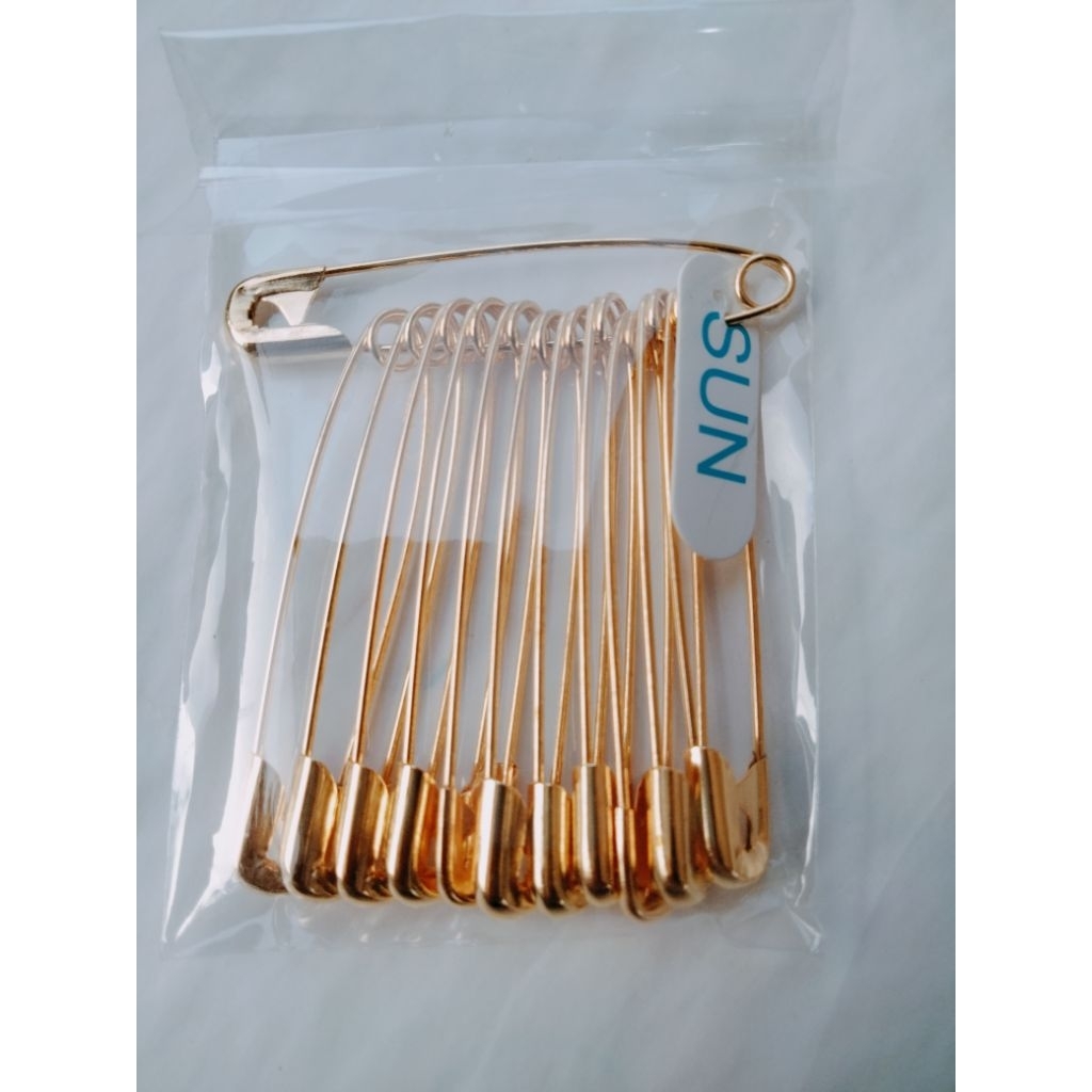 Cemiti /Jarum Baju Kecil Sedang Besar