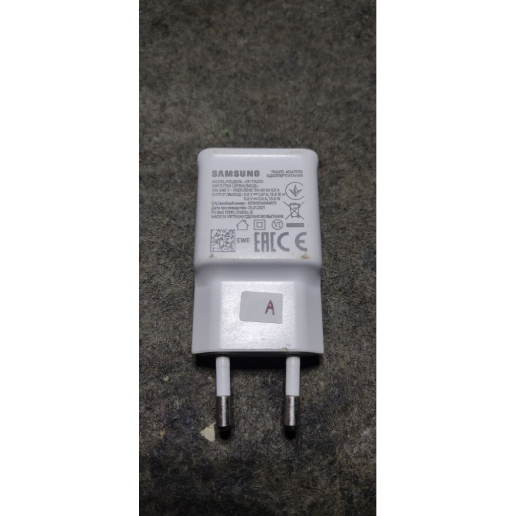 Charger Samsung ORIGINAL 100% 2A 15watt seken bawaan hp belum termasuk kabel