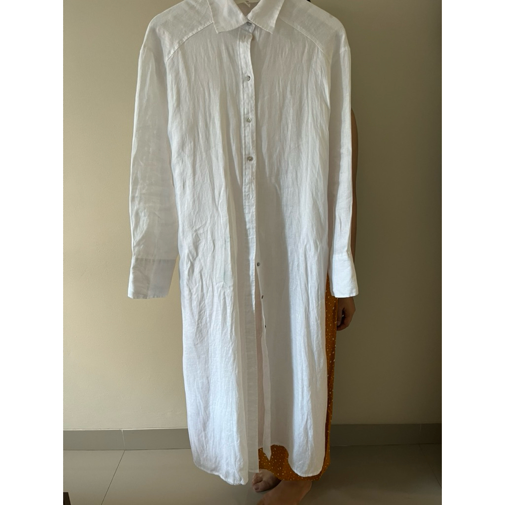 KEMEJA atau OUTER HNM