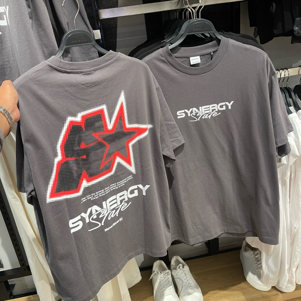 Kaus T-shirt BERSHKA MEN Jastip (jasa titip)