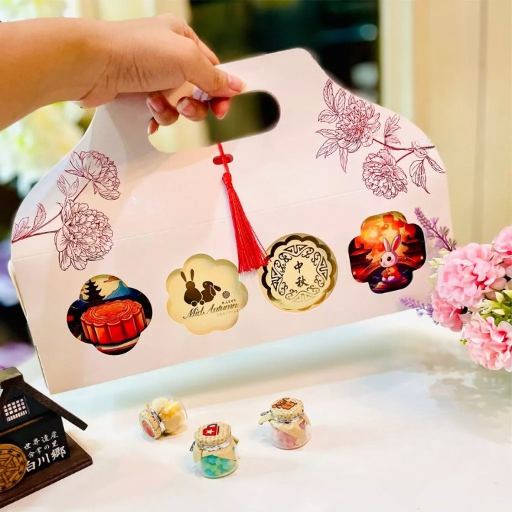 

Cake Box Jinjing Hampers Mooncake Isi 4 Kardus Kue Packaging Mooncake 25-75gr