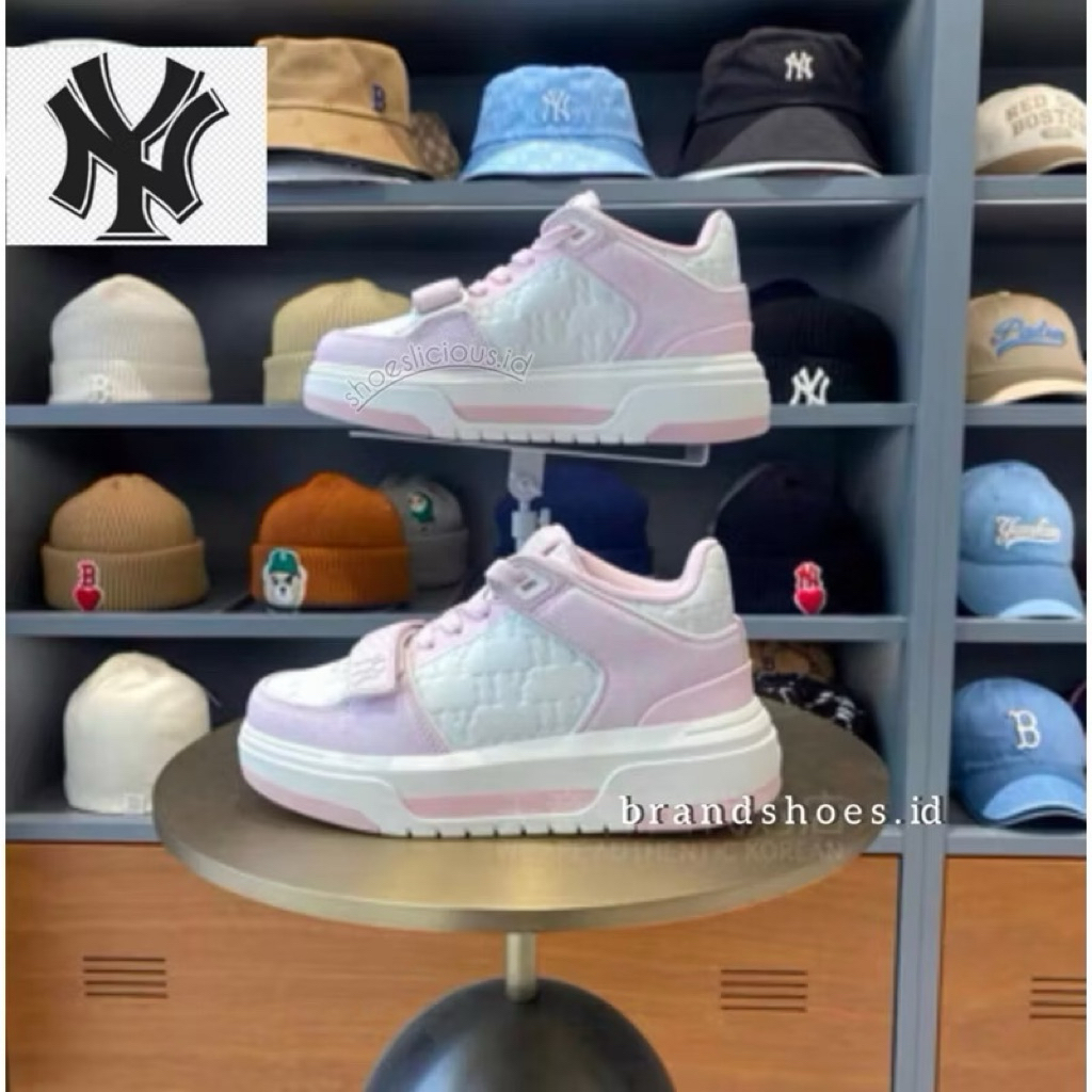 MLB MID RUNNER NY PINK WHITE EMBOSSED