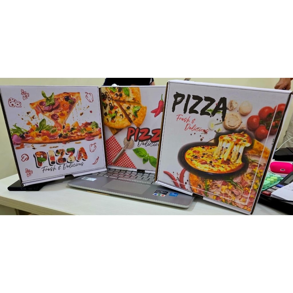 

Dus Pizza Putih uk. 33x33x5 Printing Full Color