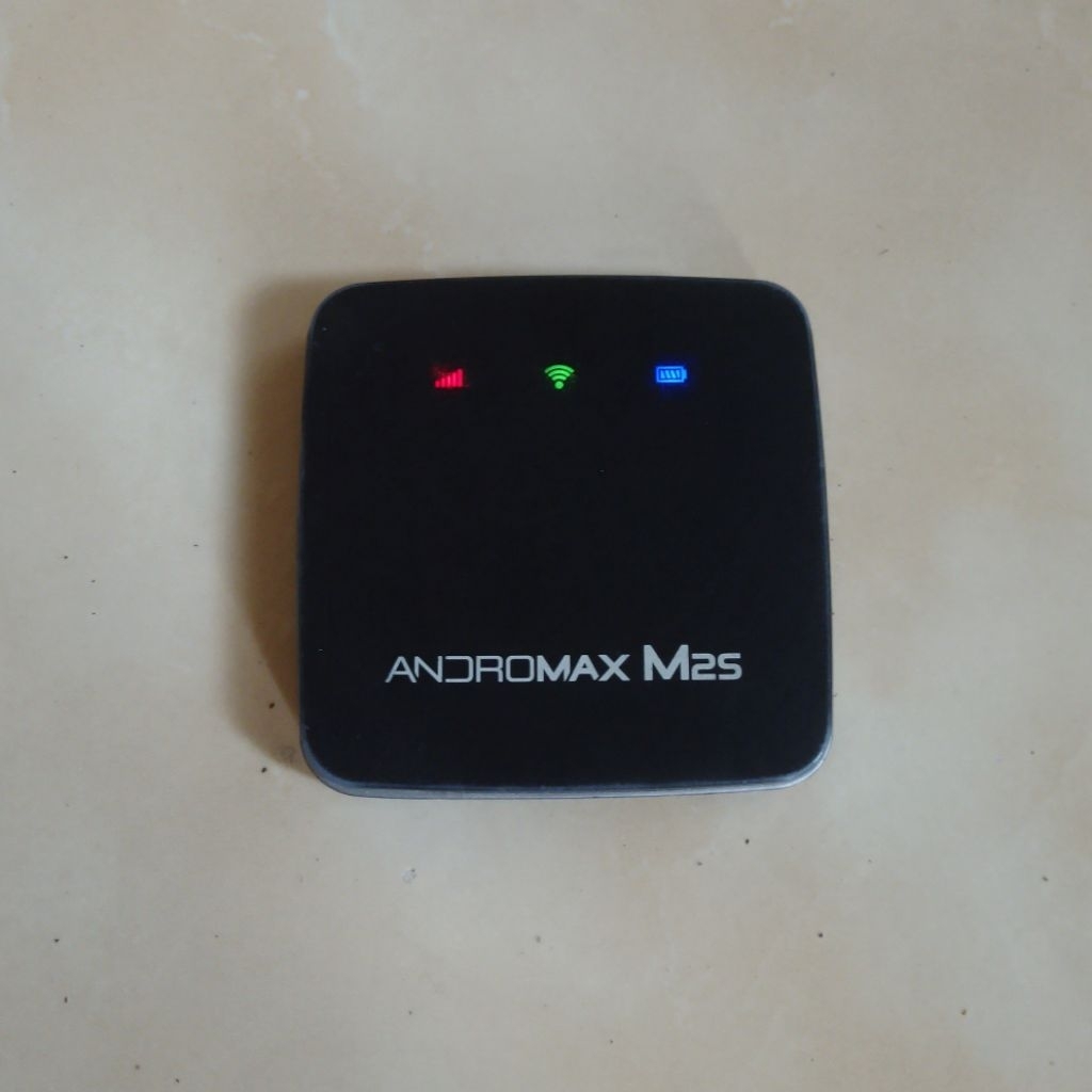 modem MiFi Smartfren 4G LTE Andromax M2S