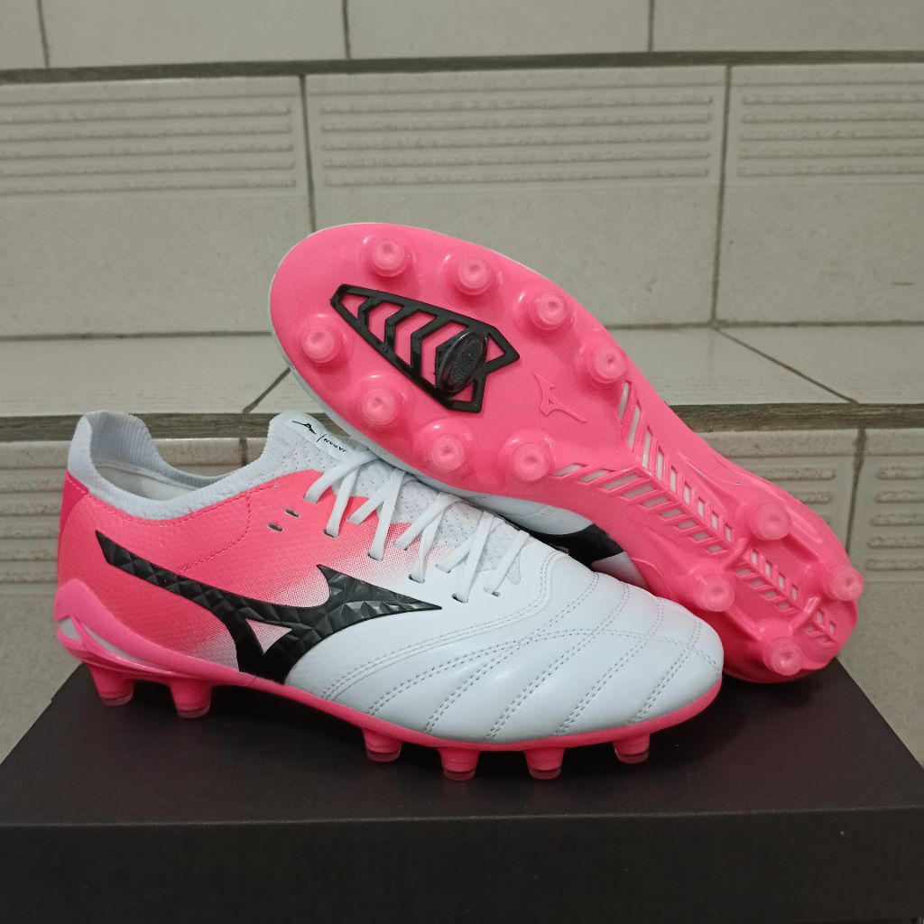 Sepatu Bola Mizuno Beta 3 Elite White Pink FG