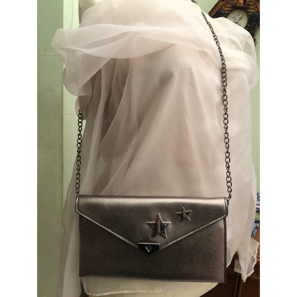 tas guess mini sling bag silver preloved
