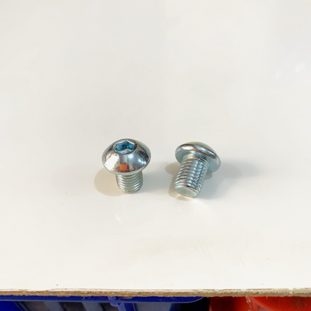 Baut breket kaliper cakram Yamaha Mio / Jupiter mx / Vega / Xeon / Vixion / Force 1 Universal Motor