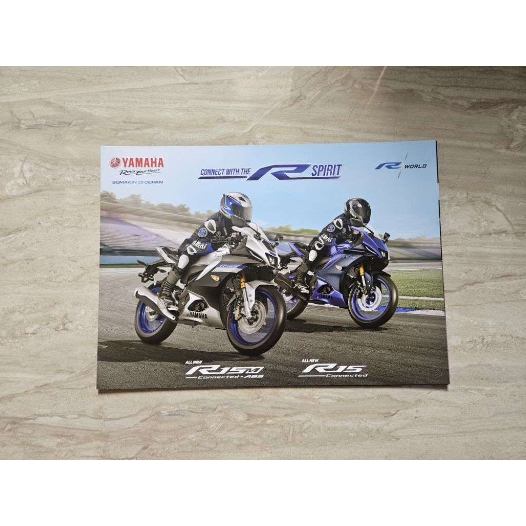 brosur katalog motor yamaha r 15 2021 leaflet
