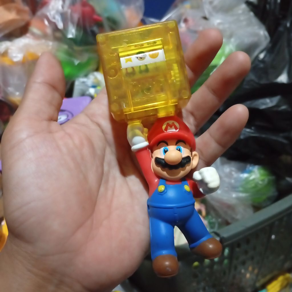 happy meal toys mario Bros mario jumping to box gift
