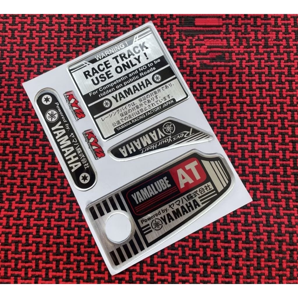 Emblem Timbul Mio Satu Set Emblem Batok, Emblem Cvt, Emblem Kipas, Emblem Dashboard, Emblem Shock De