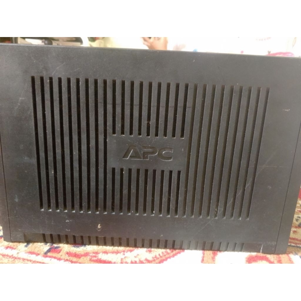 ups APC 1100 VA 550 WATT