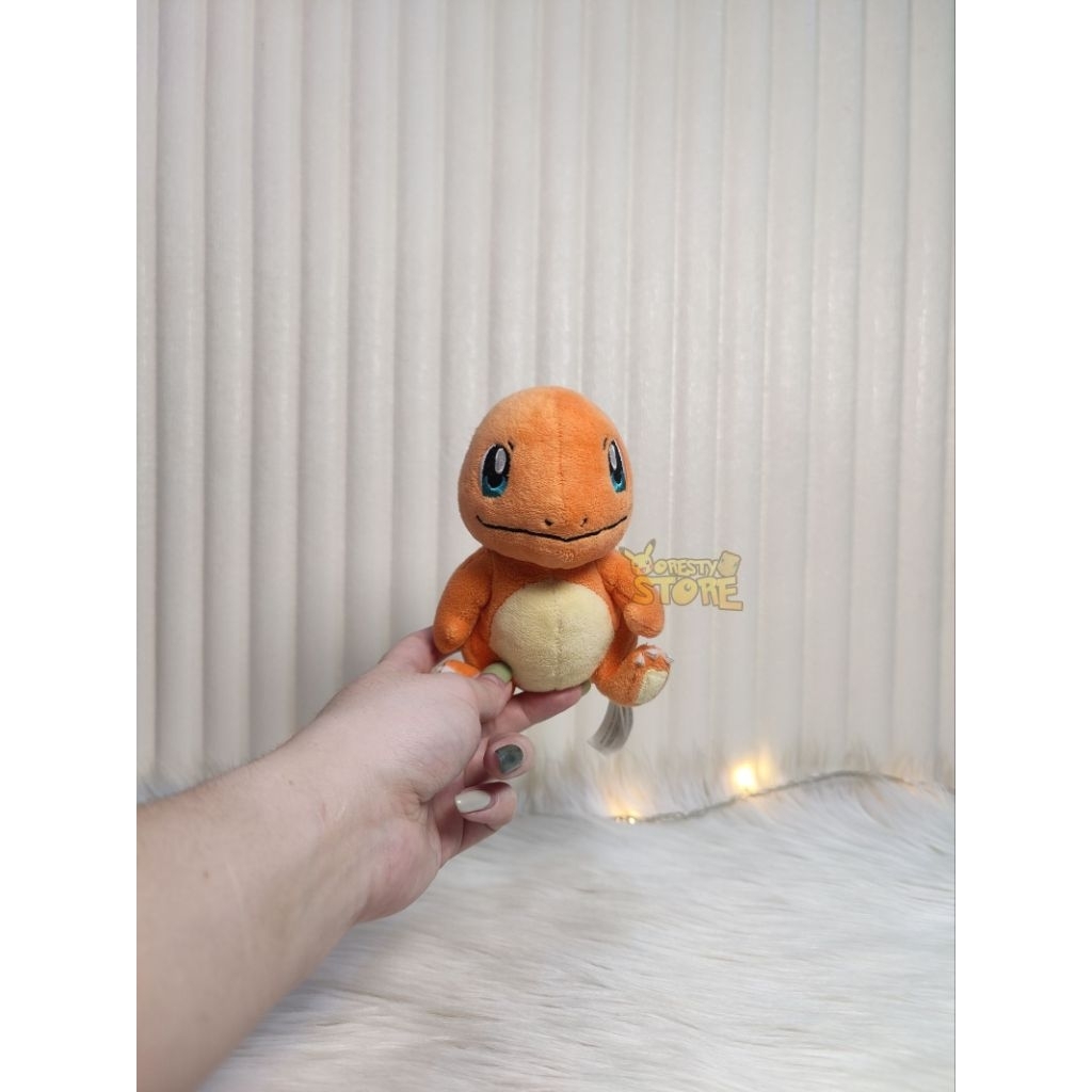 Boneka Pokemon Charmander Sitting Cuties - Pokemon Center