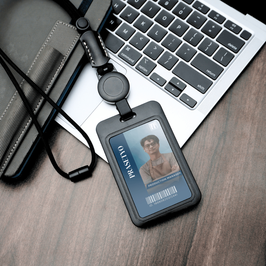 

Lanyard ID Card Holder Paracord Custom Nama dan Logo Instansi & Perusahaan 1 Hari Jadi