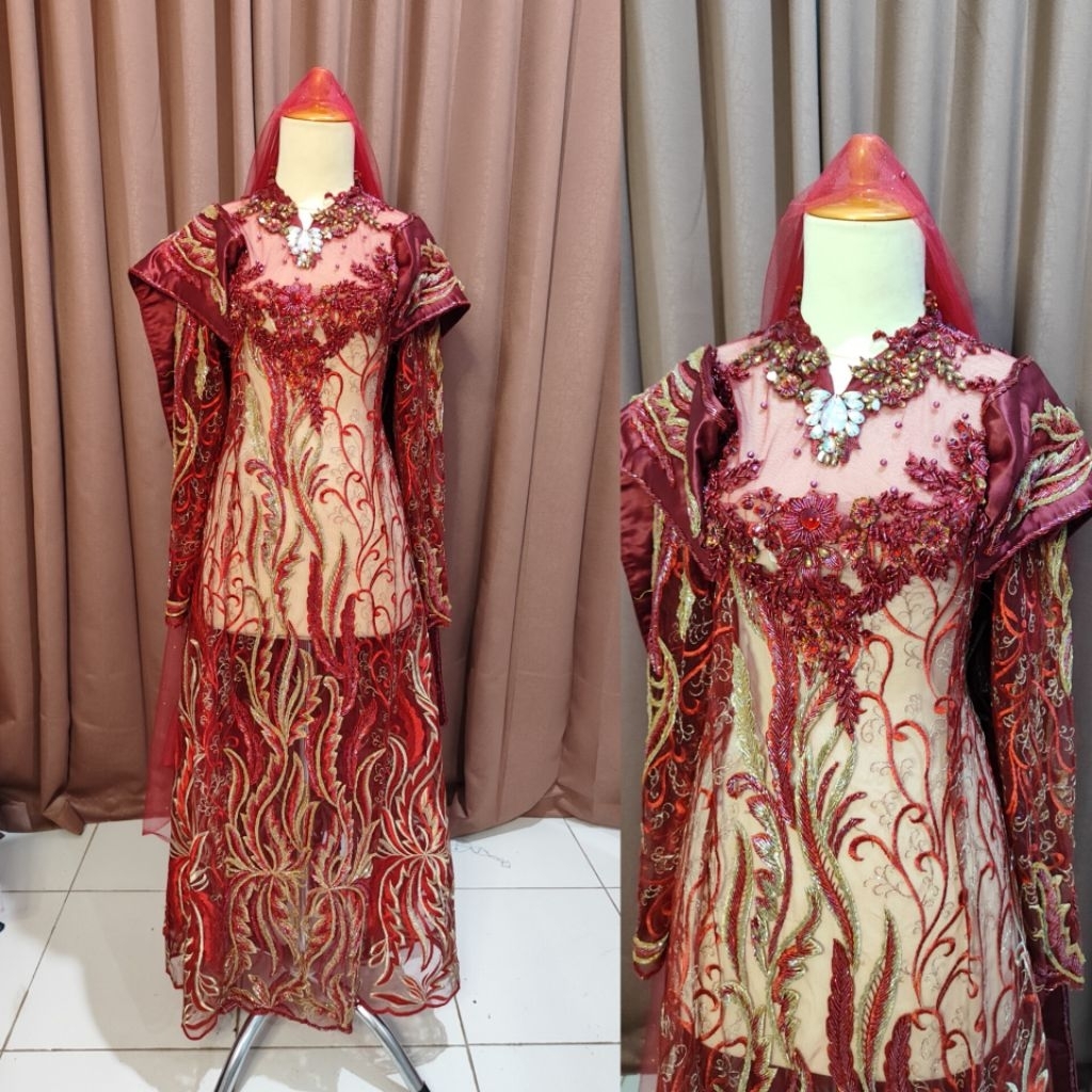 Gaun pengantin slim warna merah marun kombinasi gold preloved