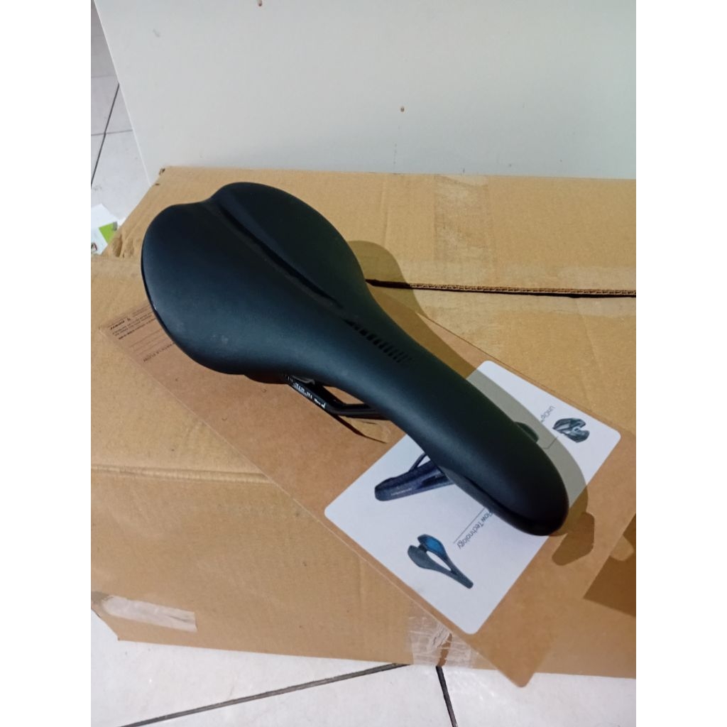 Sadel VELO Race minivelo fixie seli road bike balap mulus like new