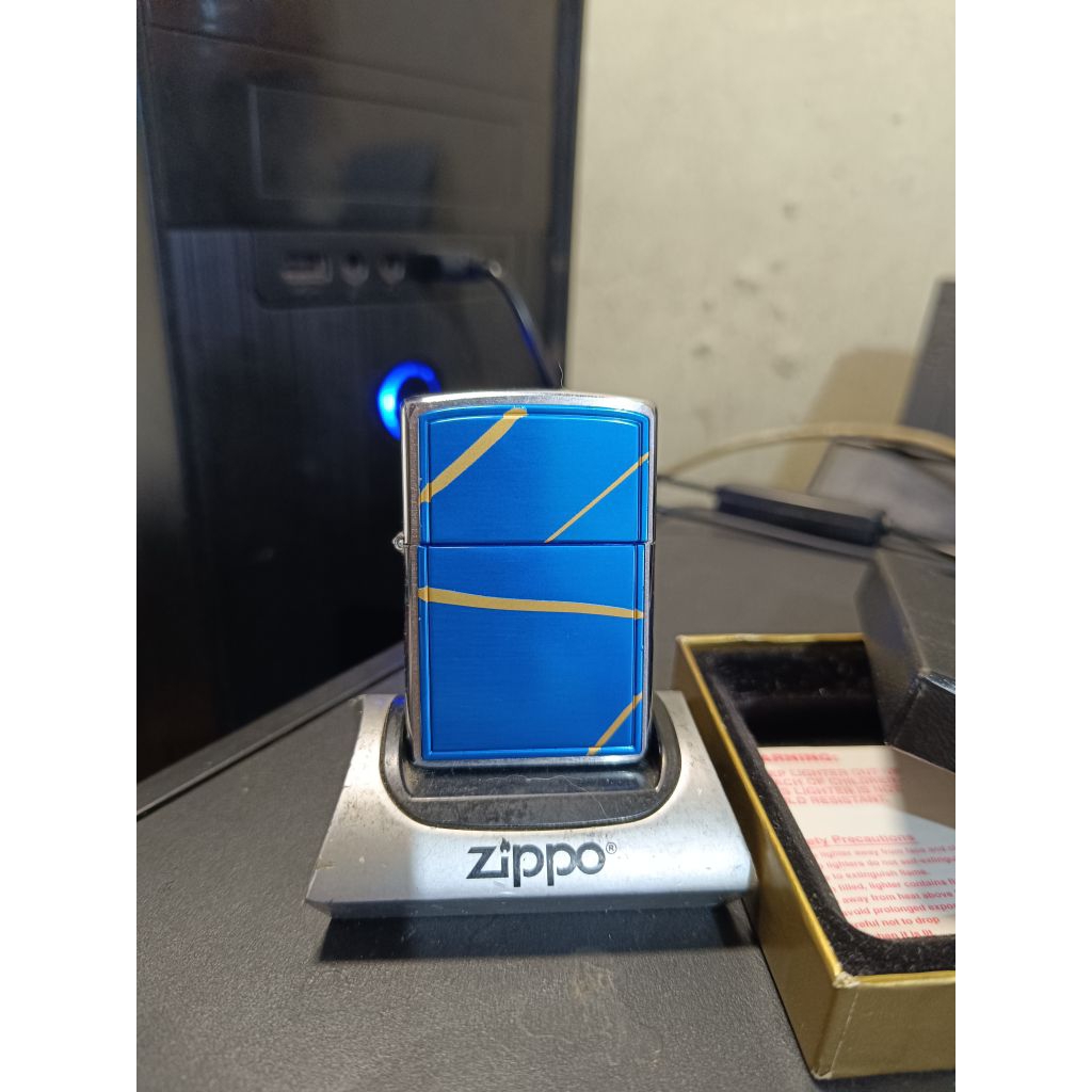 Zippo String Paint Blue 2002