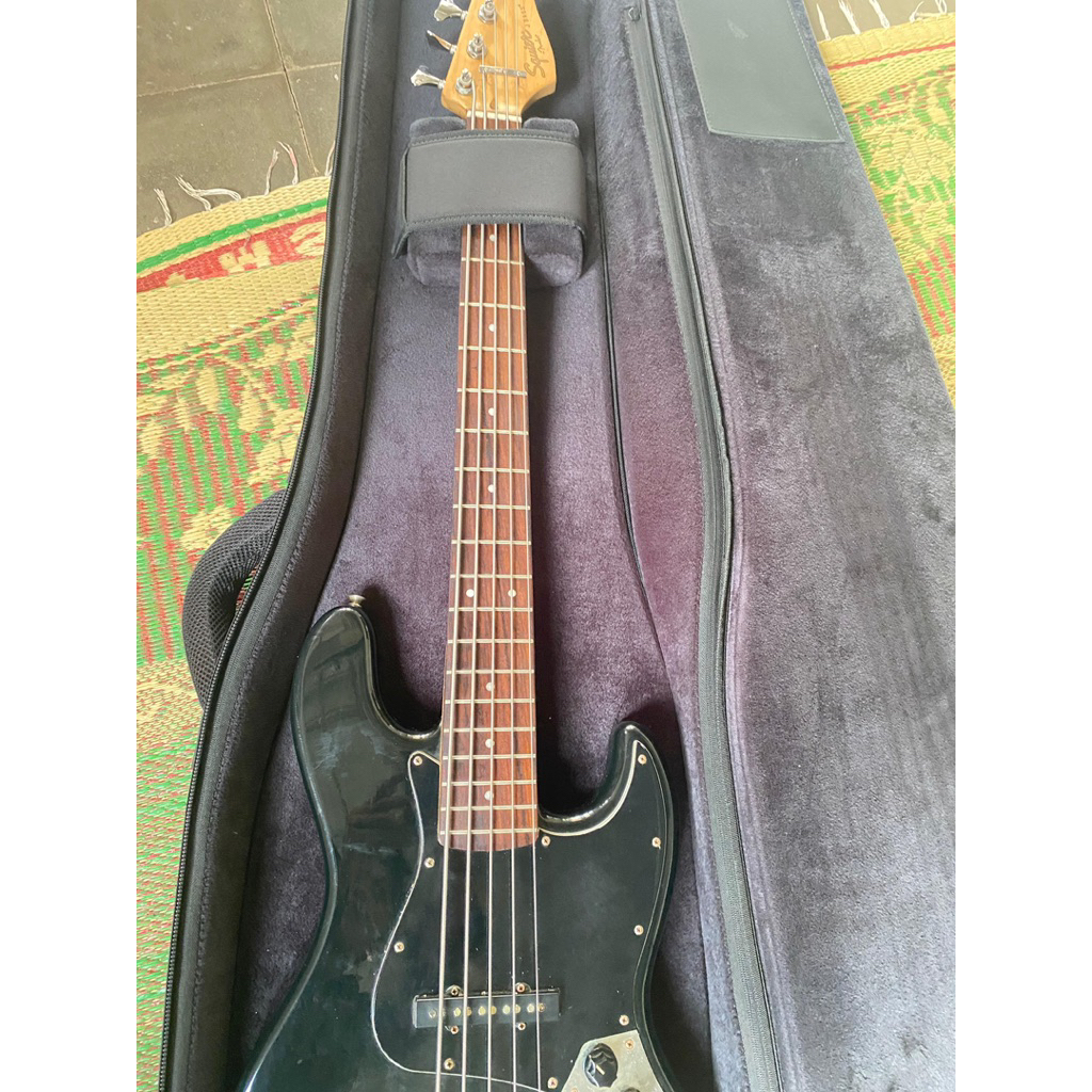 gitar bass fender squier anan mgt