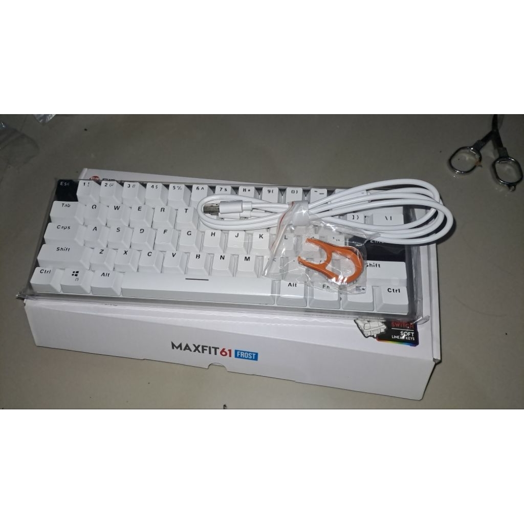 Keyboard Maxfit61 Frost Wired