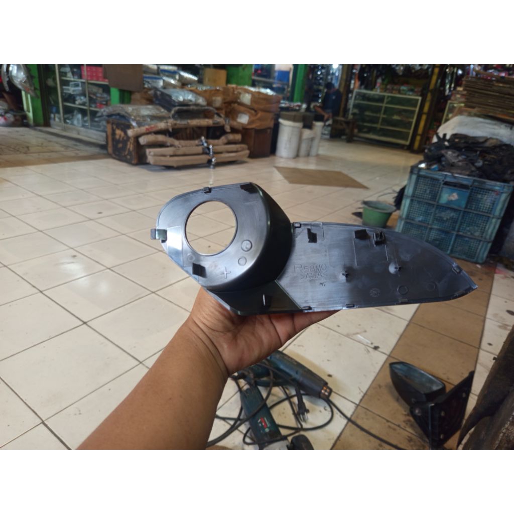 cover bawah spion ertiga 2012-2015