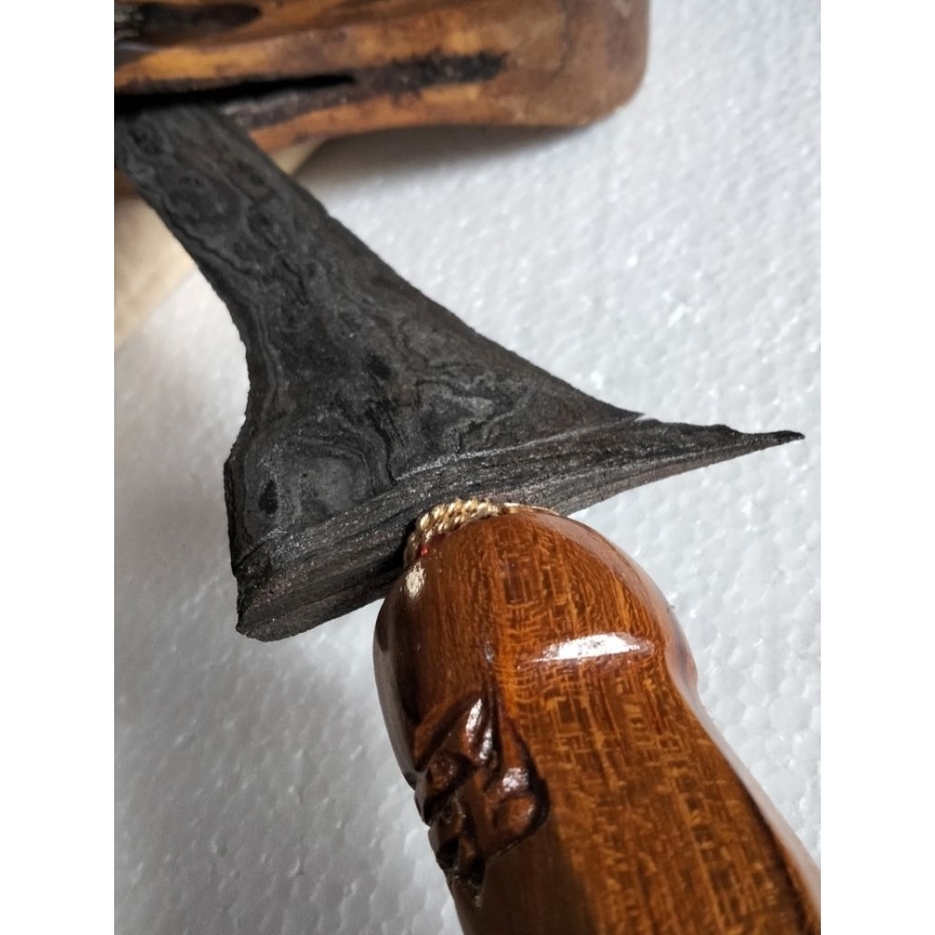 keris sepuh patrem jalak dinding pamor pedharingan kebak est tangguh HB sepuh tersedia keris sengkel