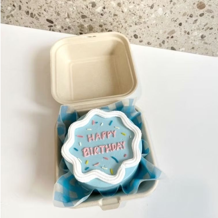 

Bento Cake Blue Sparks