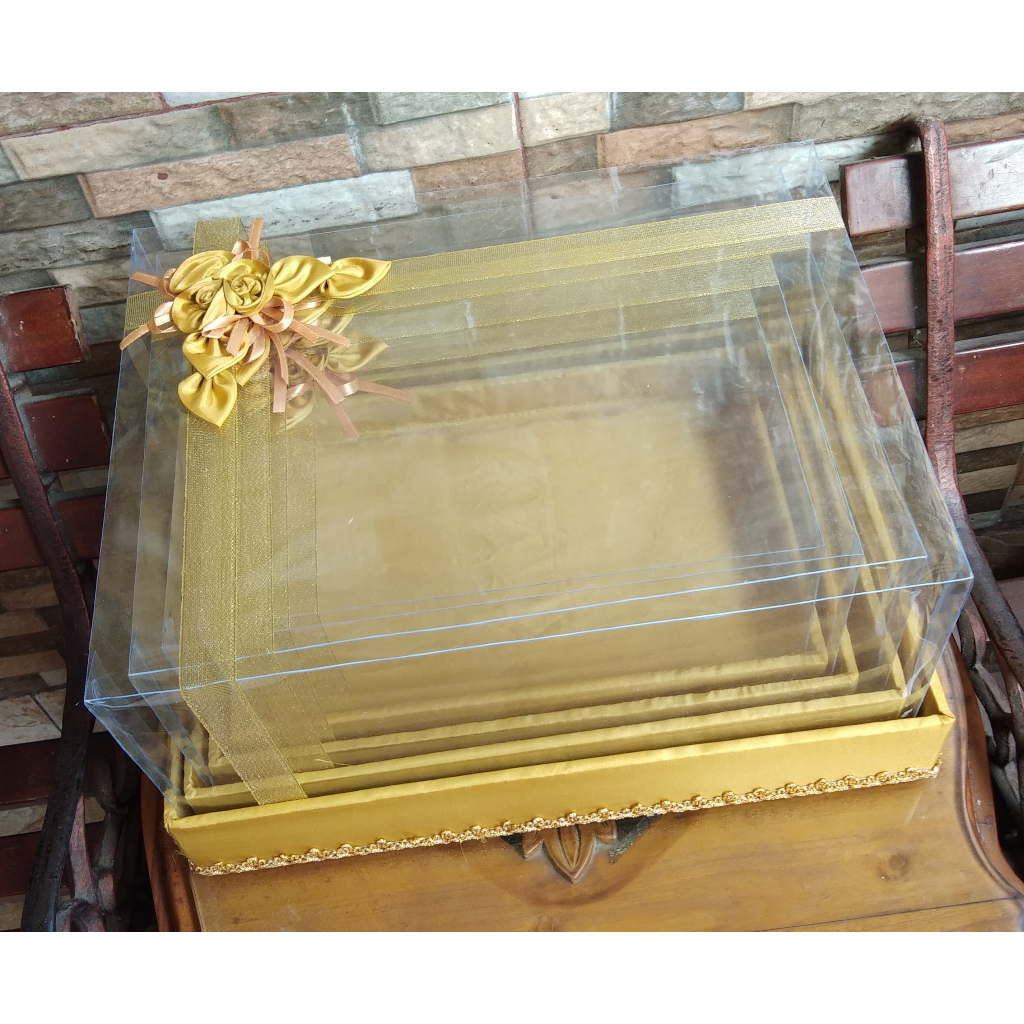 

Rea hantaran LS008 box seserahan pernikahan tutup mika 1 set isi 4 kotak sangjit baki lamaran