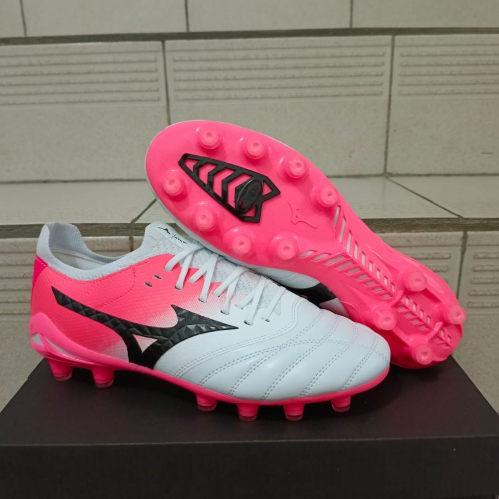 Sepatu Bola Mizuno Morelia Beta 4 White Pink Fg