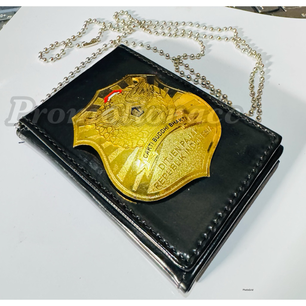 

Dompet KTA / Dompet Kalung Lencana DITJEN PAJAK Dompet Kartu ID Card Name Tag Kulit Hitam Glossy Sepaket Dompet Kalung Lencana DITJEN PAJAK