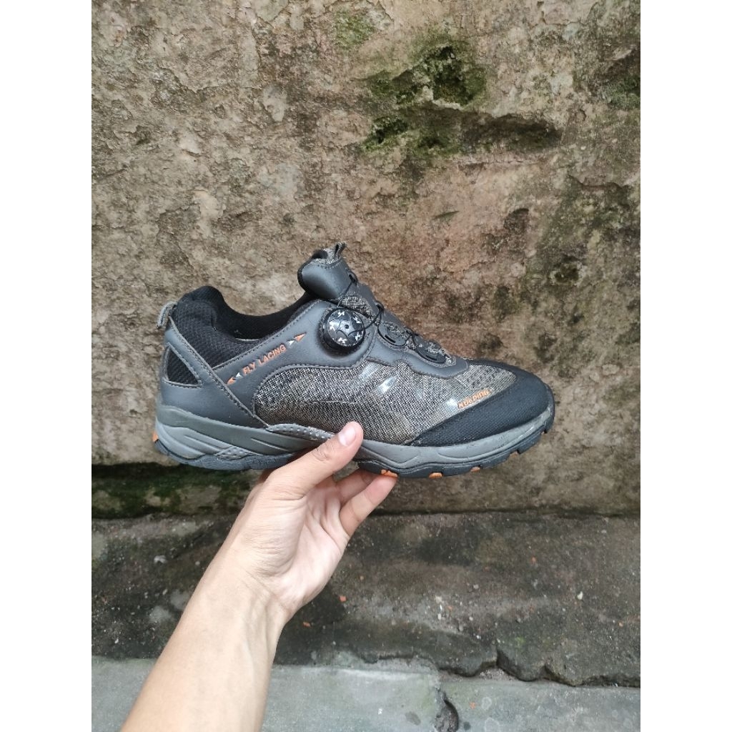 Sepatu second outdoor, Kopling size 40