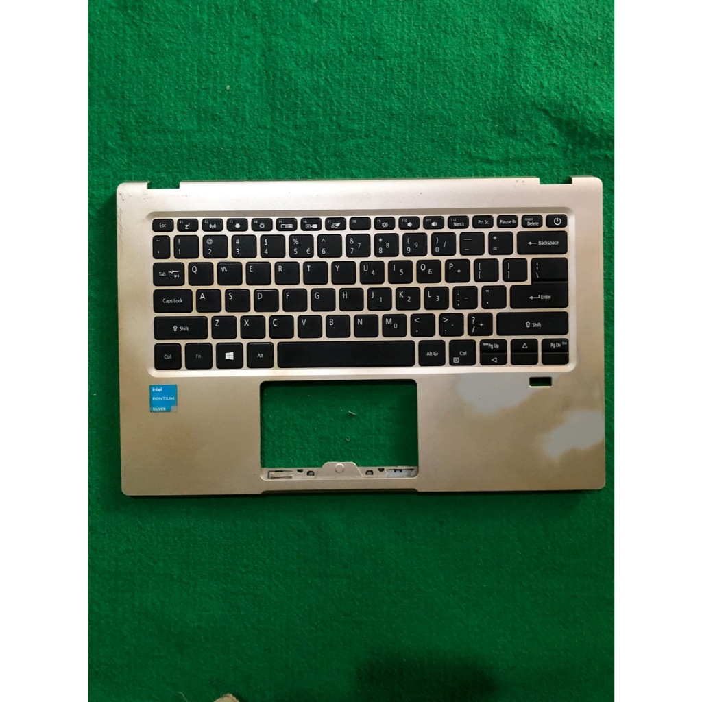 Casing Frame Keyboard Laptop Acer Swift 1 - 1434