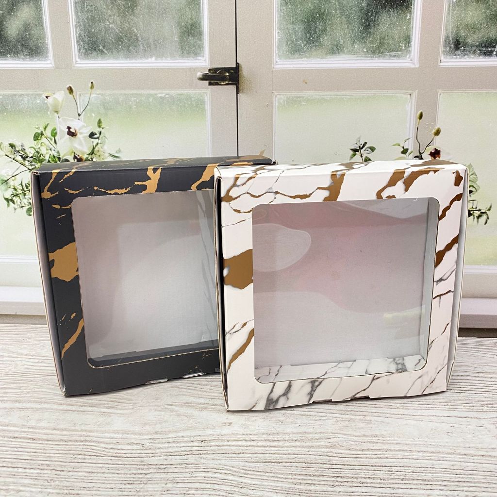 

MN-1951 BOX HAMPERS MIKA MARBLE HITAM DAN PUTIH UK 18X18X5 CM TEMPAT PENYIMPANAN MAKANAN BISA COD