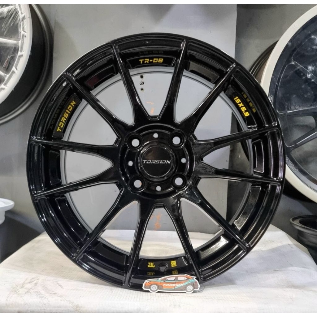 Velg Baru TORSION TR-08 Lebar 15×6.5 PCD H4X100 OFFSET 41,Black Gloss (1Set 4Pcs)