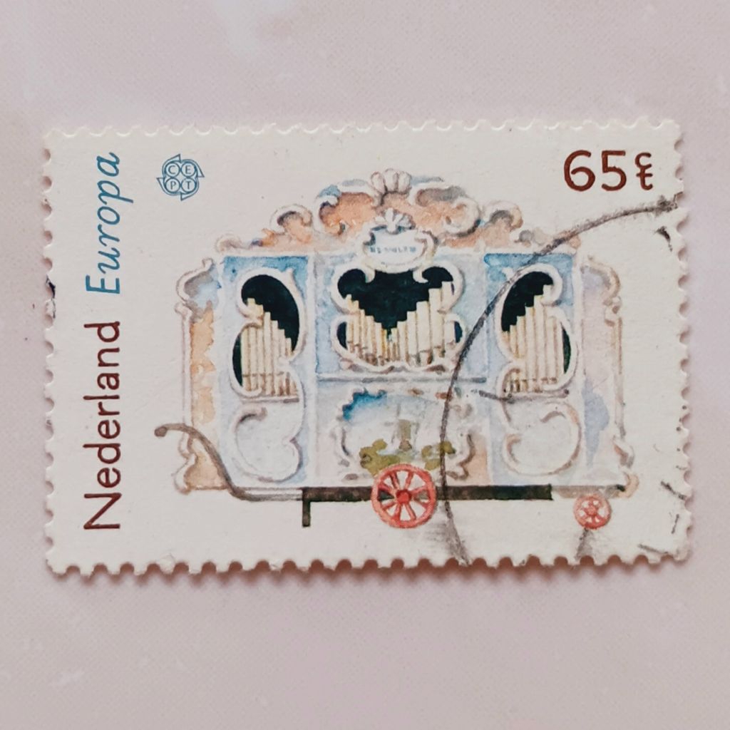 

(AA) Perangko Belanda 1981 Europa (C.E.P.T.) 1981 - Folklore - Barrel Organ 65 cent Used