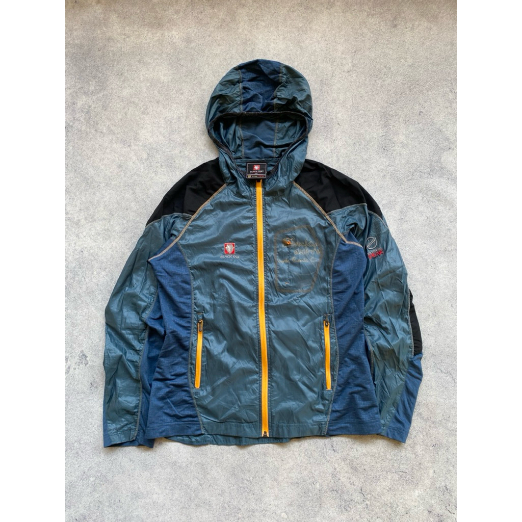 Jaket Parasut Windbreaker Second Running