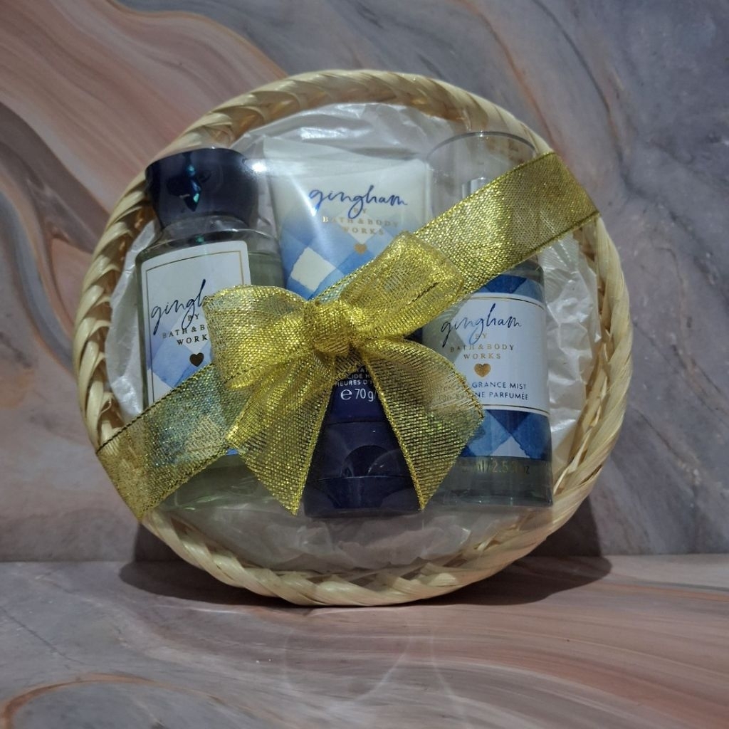 bath and body works gingham gift set trio paket seserahan kado