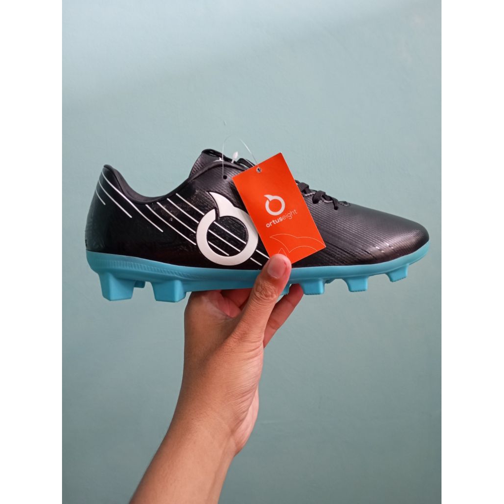 Sepatu Bola Ortus Original Hitam