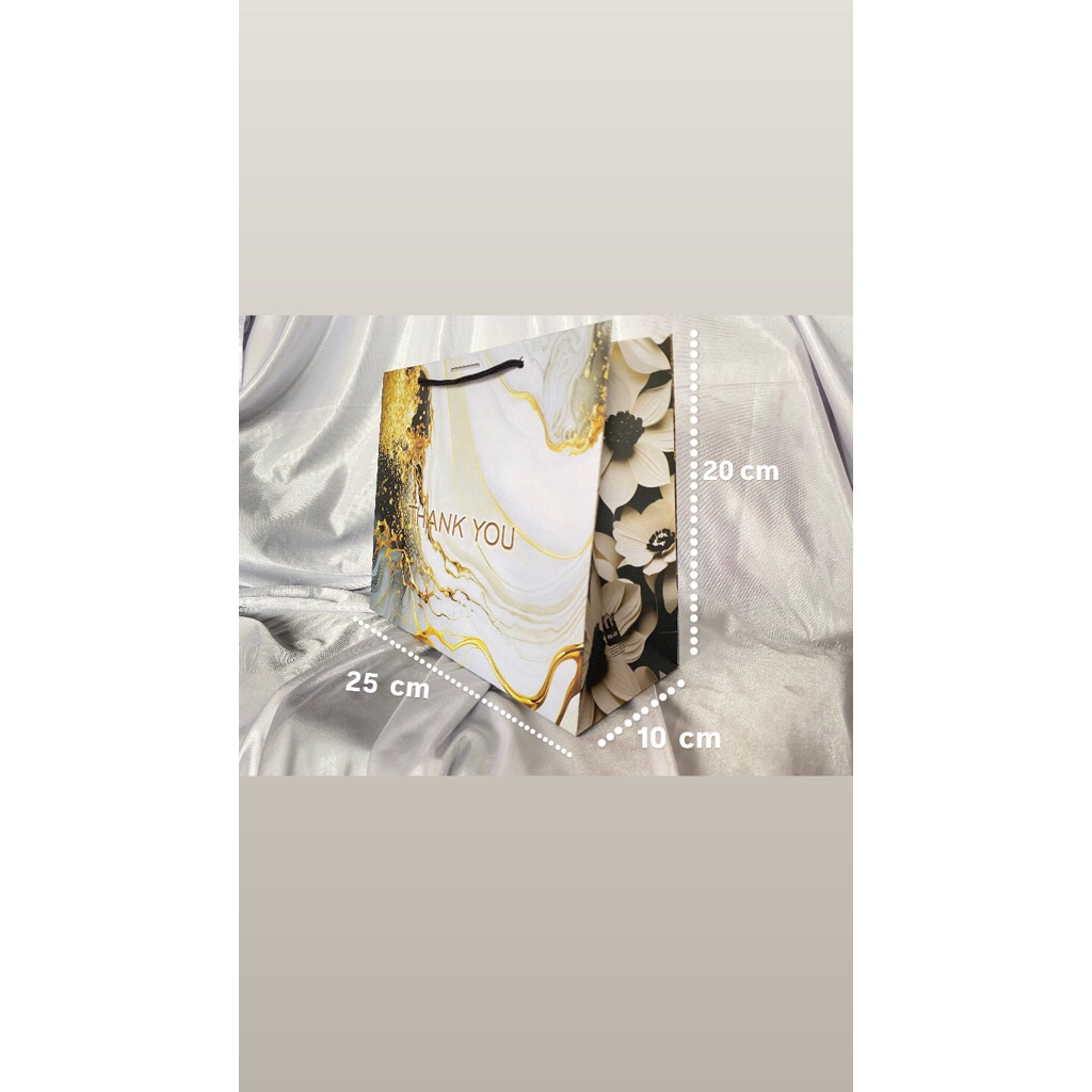 

Paperbag Landscape motif full colour uk. 20x10x25 ( 1 pack isi 12 pcs)