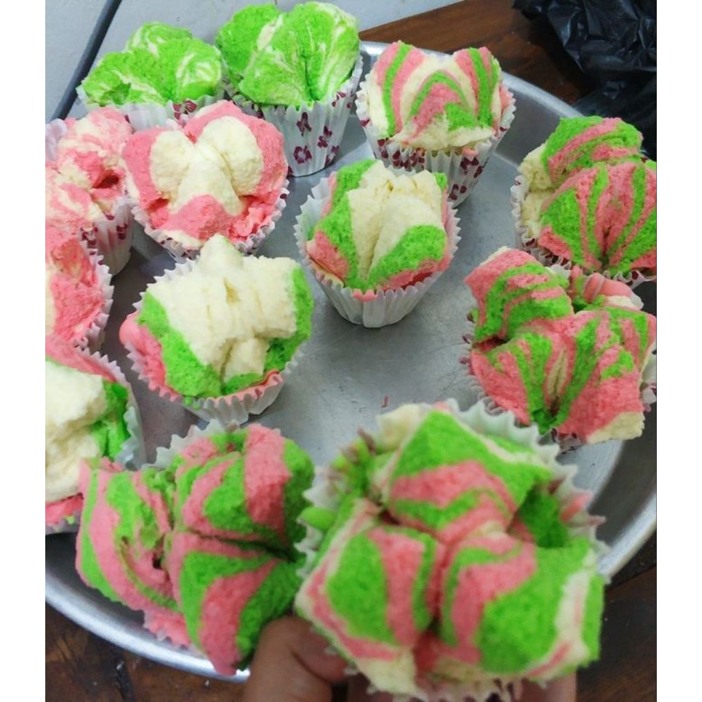 

Kue Bolu Kukus Manis 20pcs Bikin Kenyang