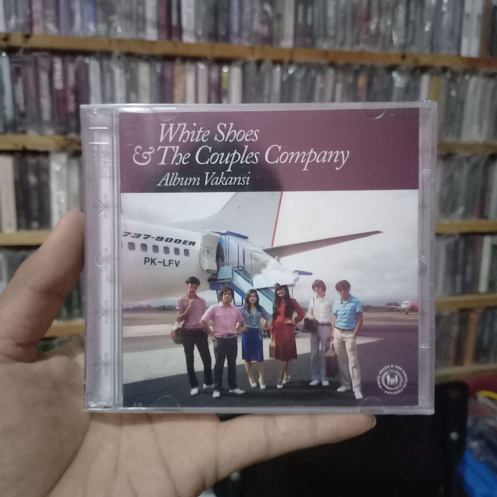 CD WHITE SHOES & THE COUPLES COMPANY