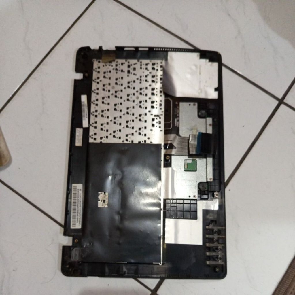 Casing Keyboard Palmrest Asus X200M