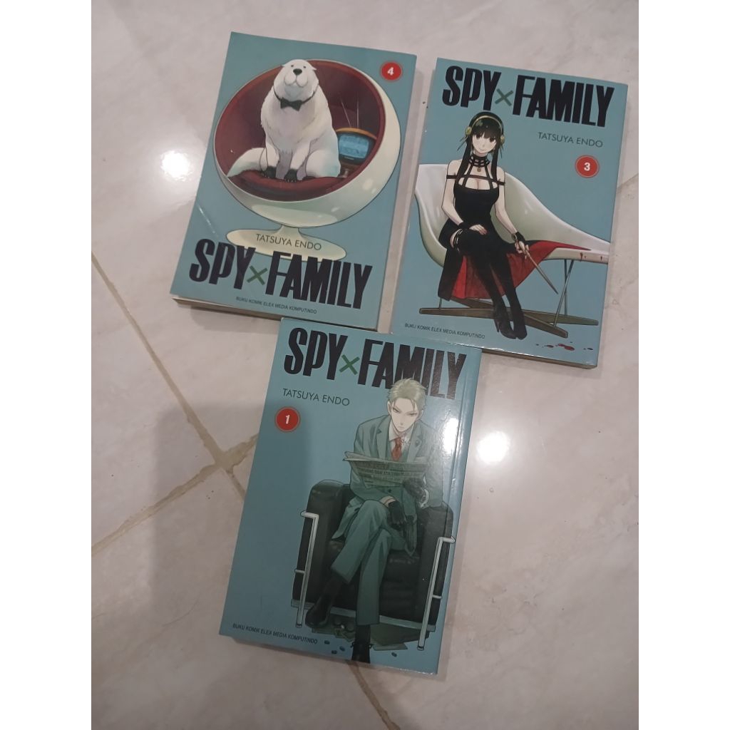 KOMIK SPY X FAMILY