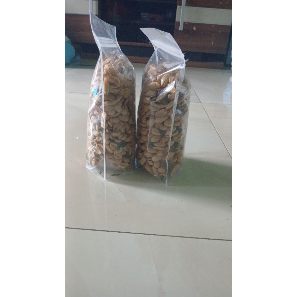 

kacang goreng bawang